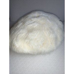 MADCAPS VINTAGE IVORY FUR BERET EUC
